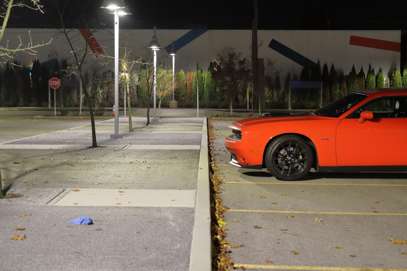 Illustration for article titled Pics from the Curbside: 2018-11-12 At Night